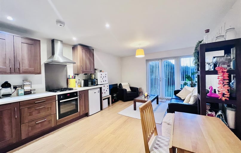 Loughborough Road, West Bridgford, Nottingham - Image 1